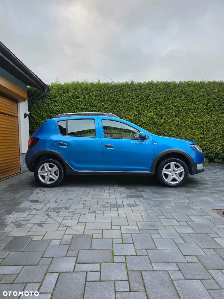 Dacia Sandero TCe 90 Laureate - 4