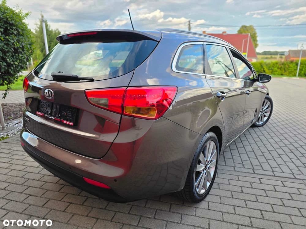 Kia Ceed 1.6 GDI DCT Platinum Edition - 6
