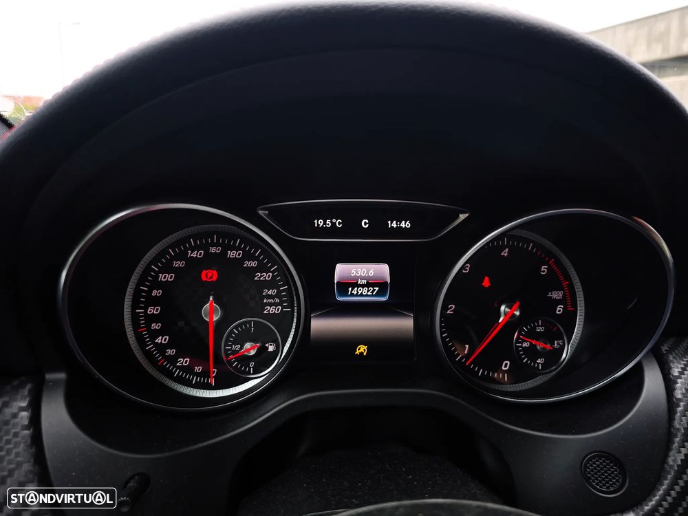 Mercedes-Benz A 180 d AMG Line - 12