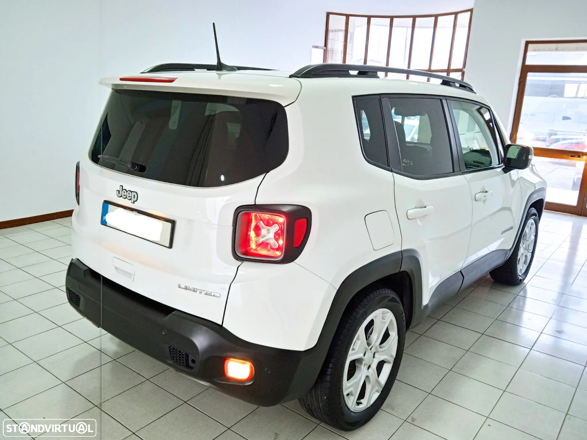 Jeep Renegade 1.6 MJD Limited - 9