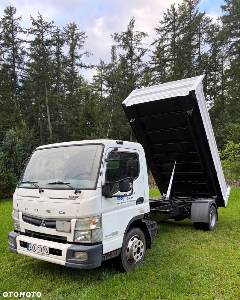 Mitsubishi FUSO - 1