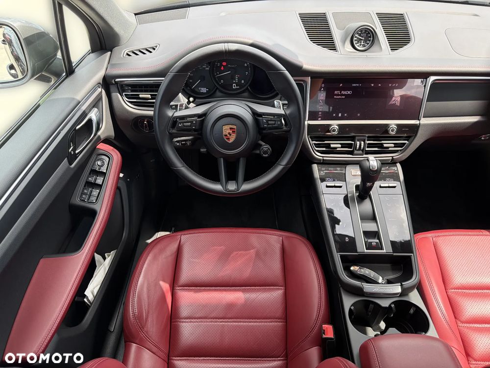 Porsche Macan T - 17