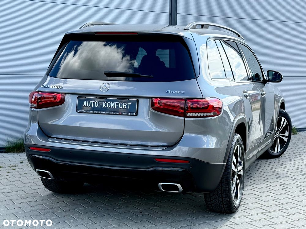 Mercedes-Benz GLB 200 d 4-Matic AMG Line 8G-DCT - 14