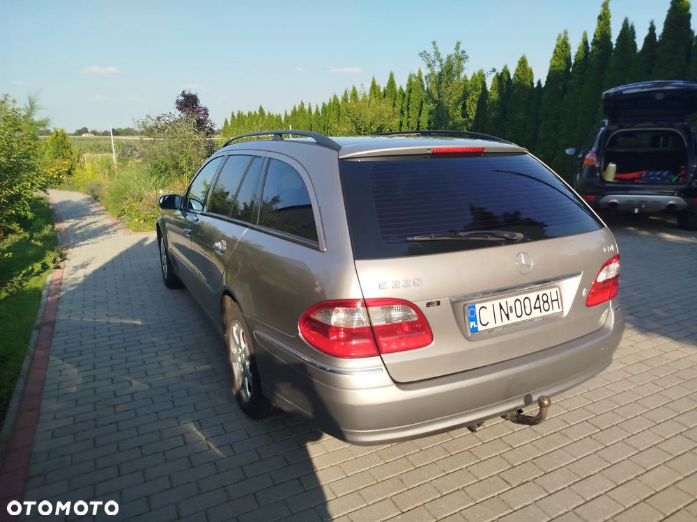Mercedes-Benz Klasa E 220 CDI T Elegance - 6