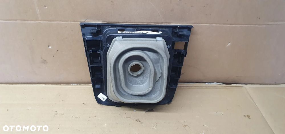 Ramka dekor tunelu wybieraka VW Passat B6 3C0864263A - 5