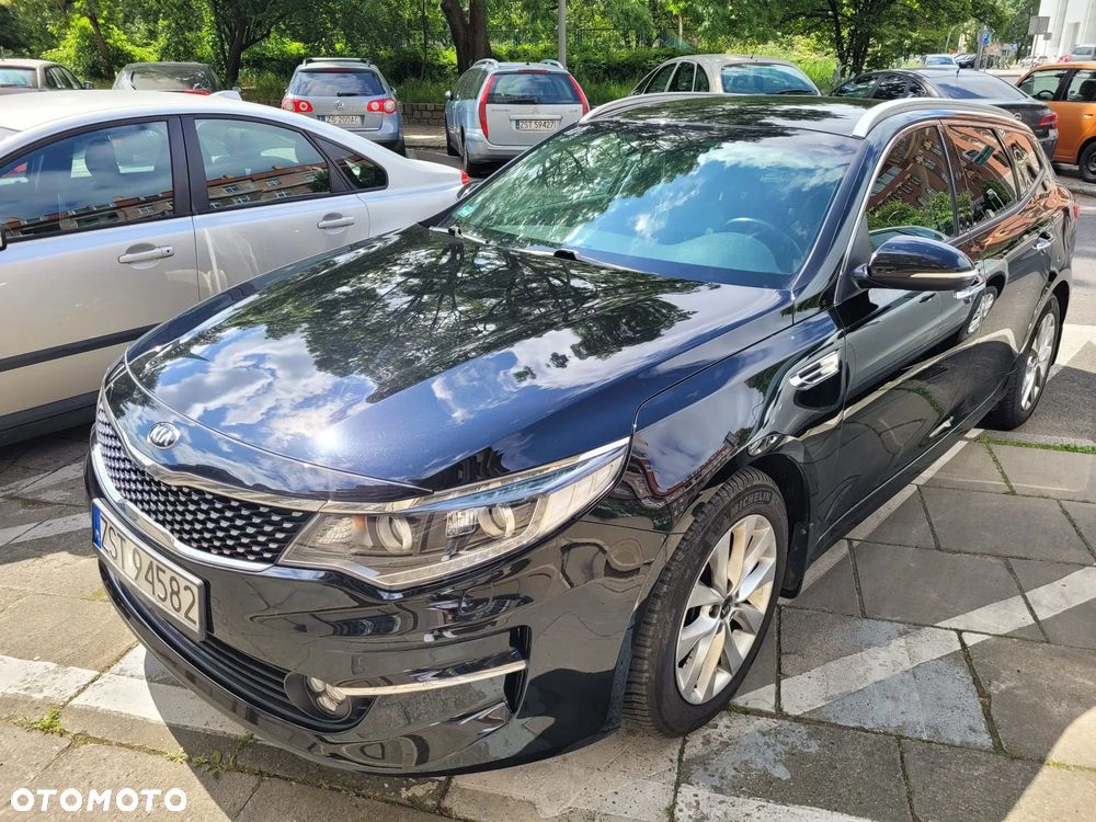Kia Optima 2.0 L - 1