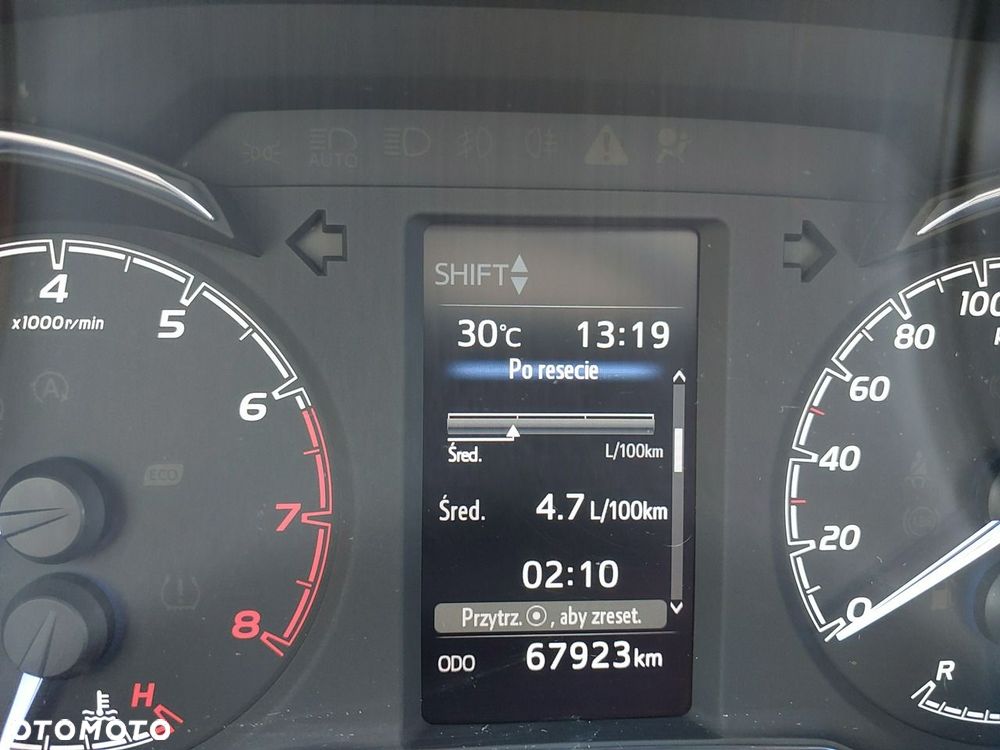 Toyota Yaris 1.5 Premium - 25