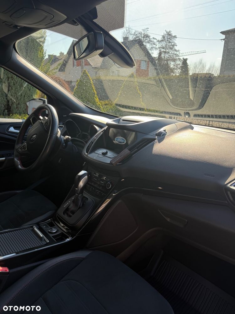 Ford Kuga 2.0 TDCi AWD ST-Line - 14