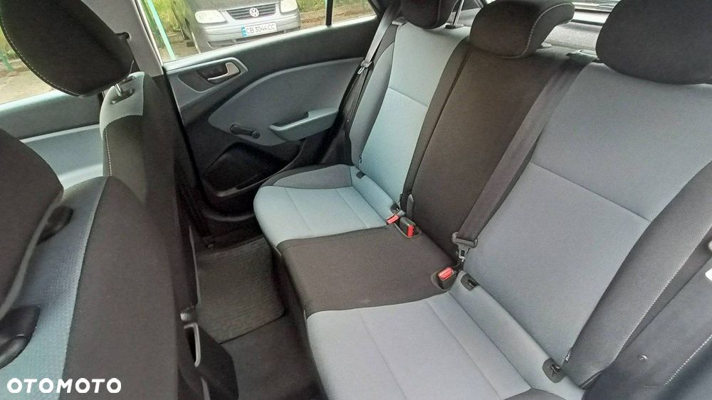 Hyundai i20 1.2 Classic Plus - 13