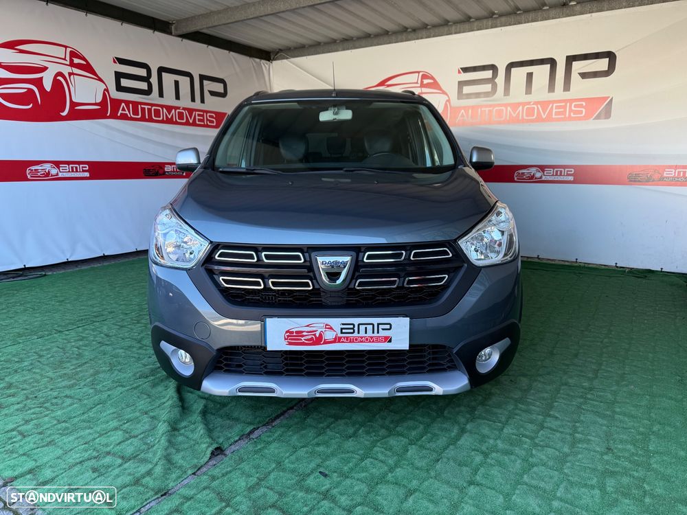 Dacia Lodgy dCi 110 Stepway - 2