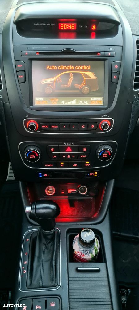 Kia Sorento - 8