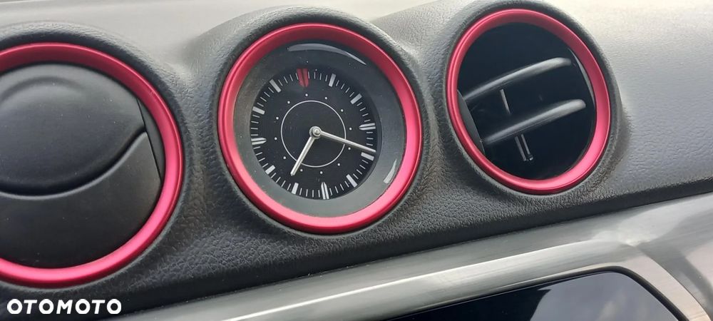 Suzuki Vitara 1.4 Boosterjet Premium 4WD - 16