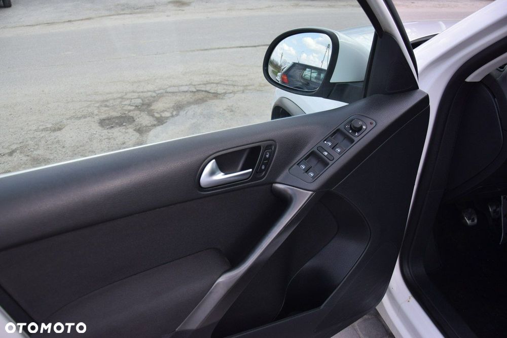 Volkswagen Tiguan 2.0 TDI DPF 4Motion Sport & Style - 25