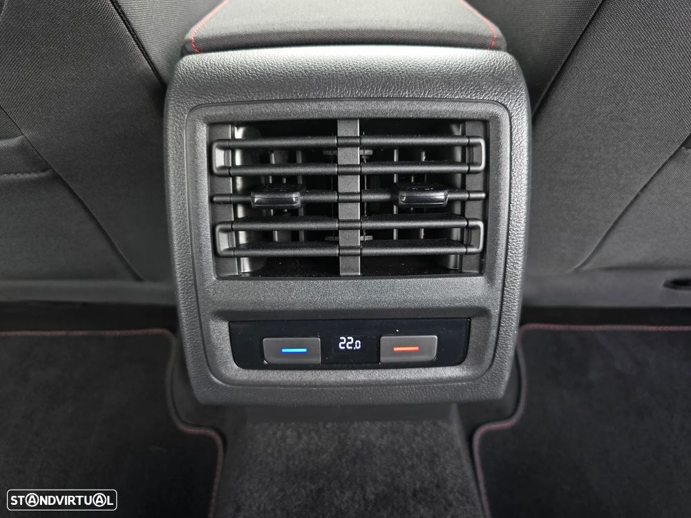 VW Golf 2.0 TSI GTI DSG - 41