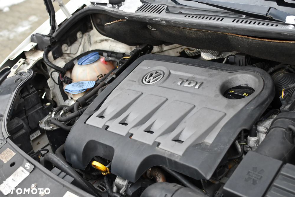 Volkswagen Touran - 14