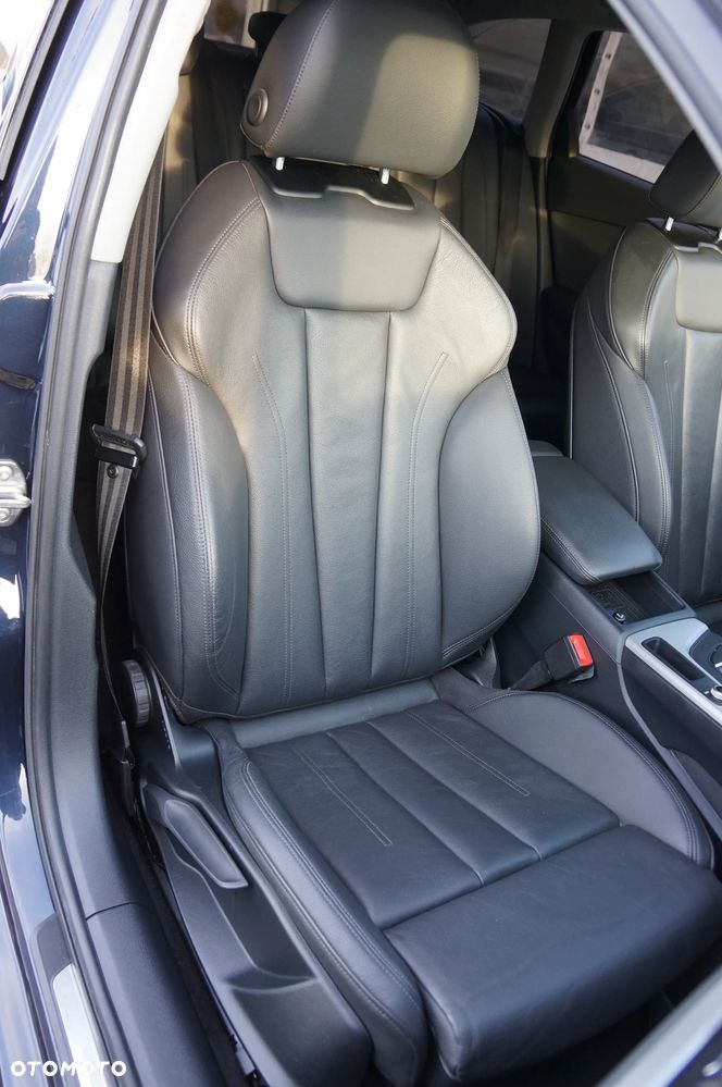 Audi A4 Avant 2.0 TDI S tronic - 32