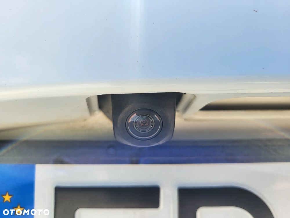 Toyota Yaris 1.5 Premium - 23