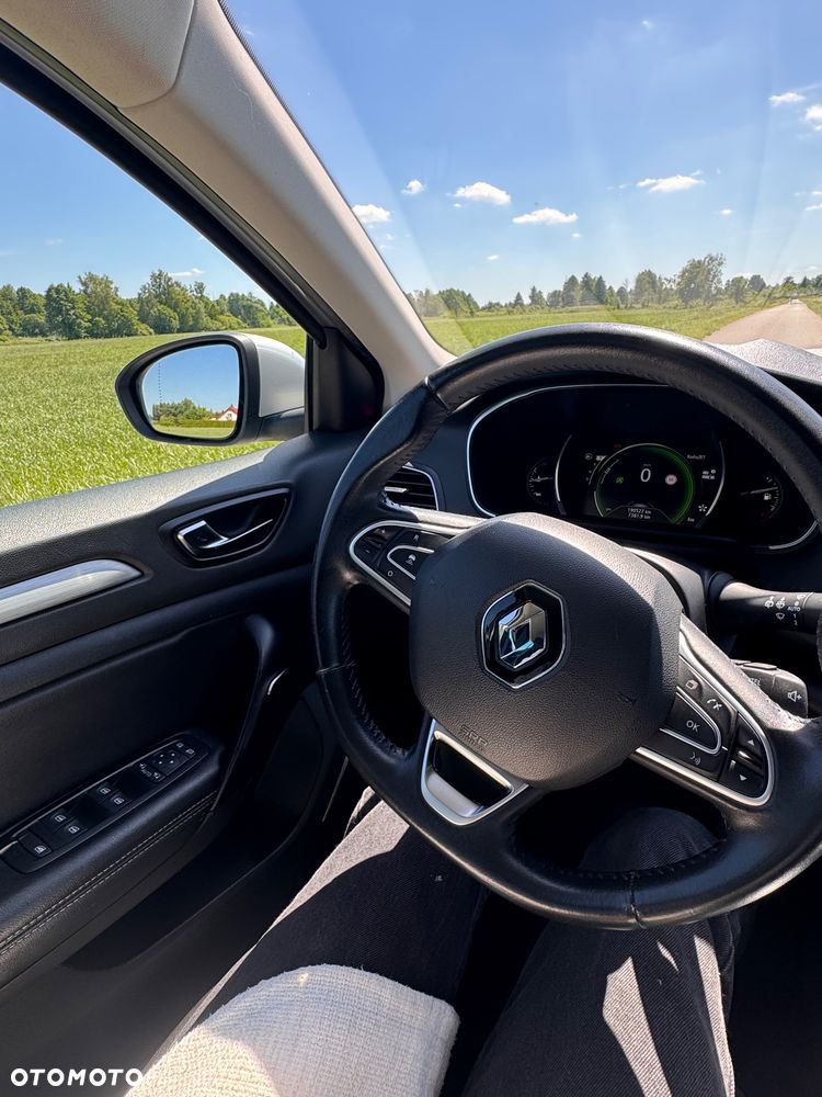 Renault Megane 1.5 dCi Limited EDC EU6 - 30