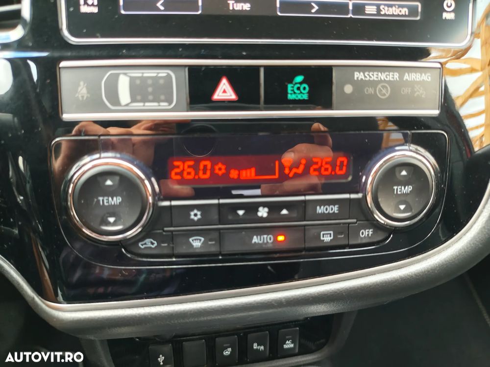 Mitsubishi Outlander PHEV 2.4 L 4X4 Instyle+ - 30