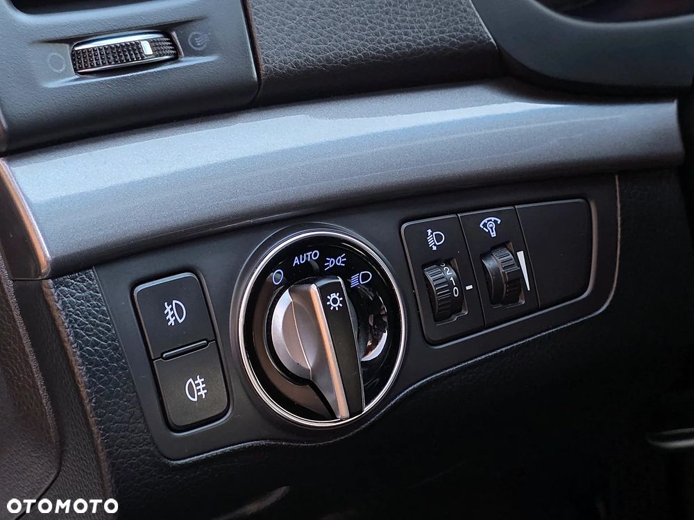 Hyundai i40 Kombi 1.7 CRDi Premium - 16