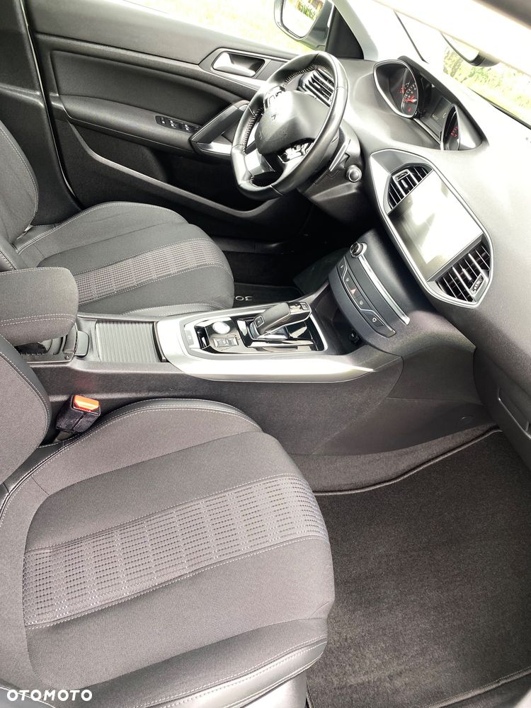 Peugeot 308 1.2 PureTech GPF GT S&S EAT8 - 15