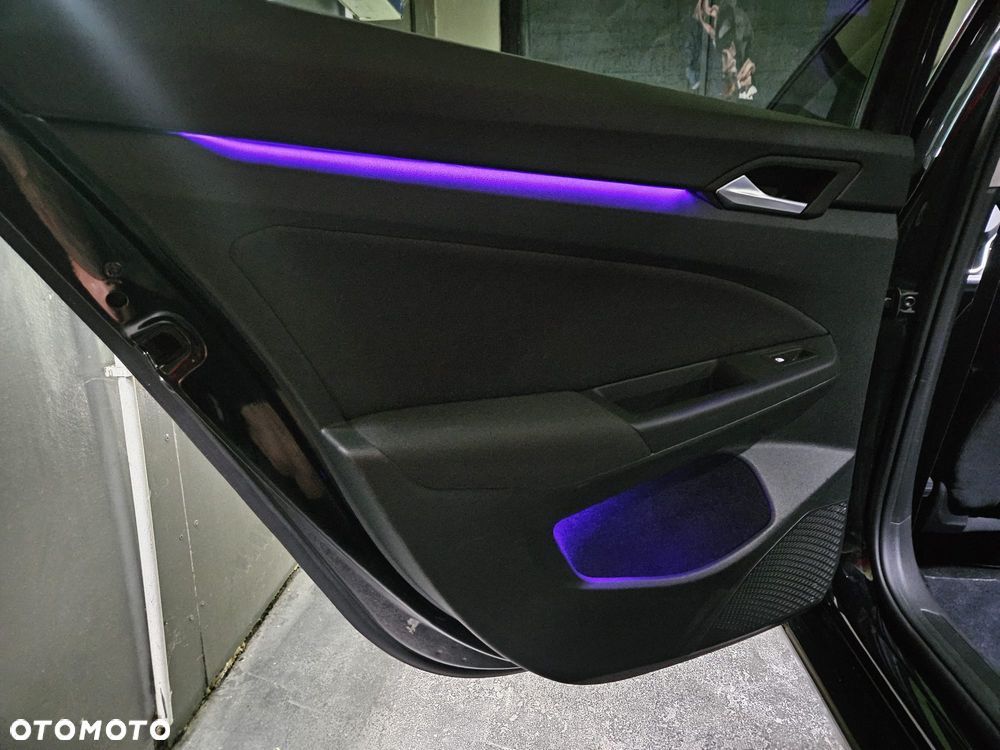 Volkswagen Golf 2.0 TDI Style - 27