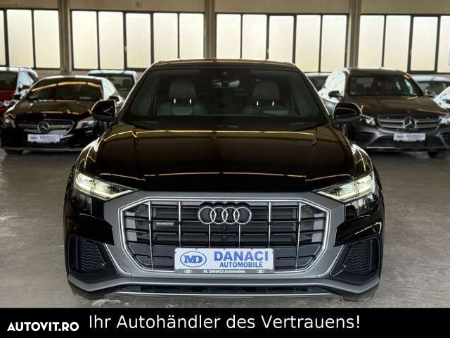 Audi Q8 - 2