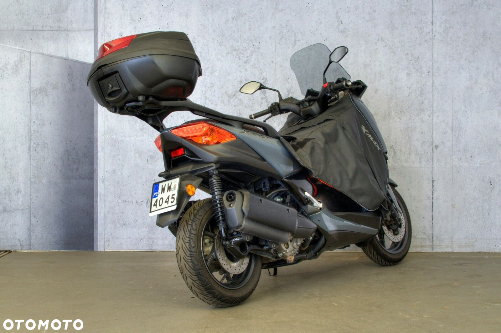Yamaha X-max - 4