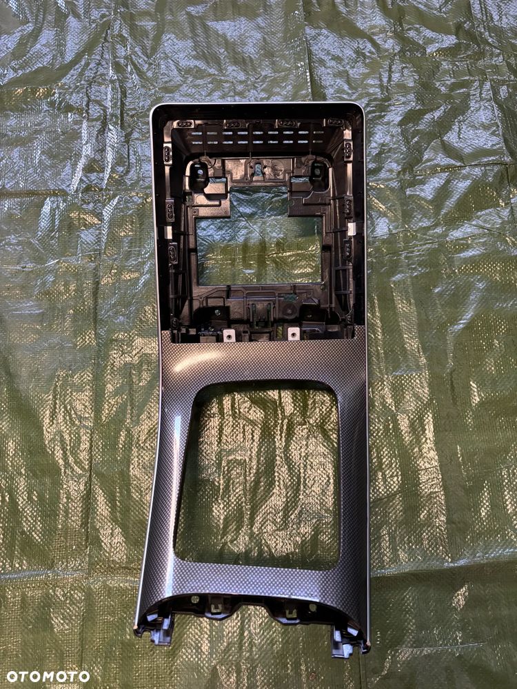 Mercedes C Klasa W206 obudowa ramka tunelu A2066806503 A2066809901 - 1