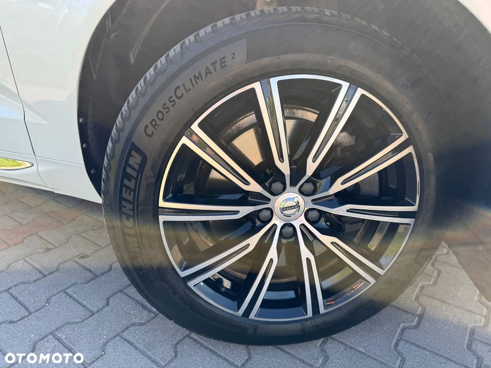 Volvo XC 60 B5 D AWD Inscription - 18