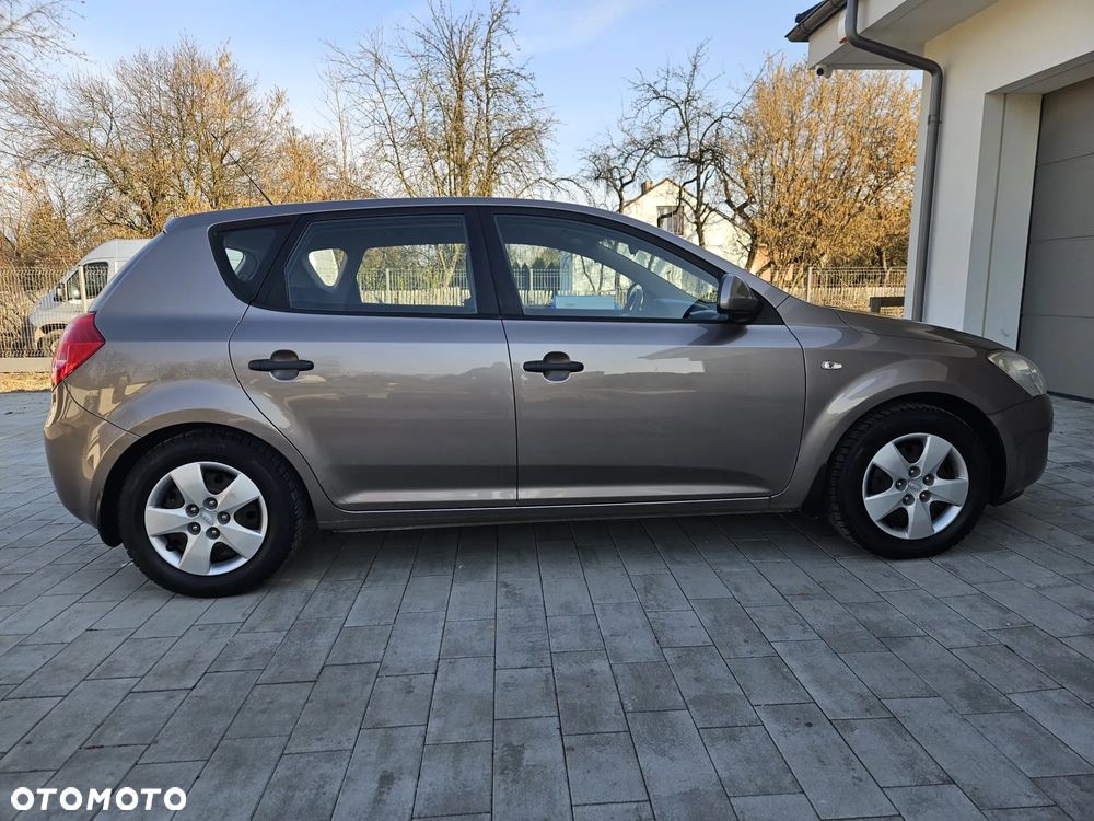 Kia Ceed 1.4 Comfort - 7