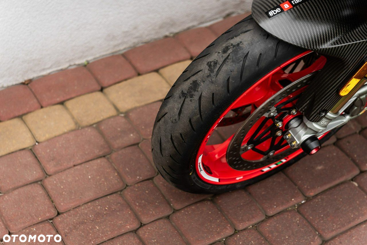 Aprilia Tuono - 7