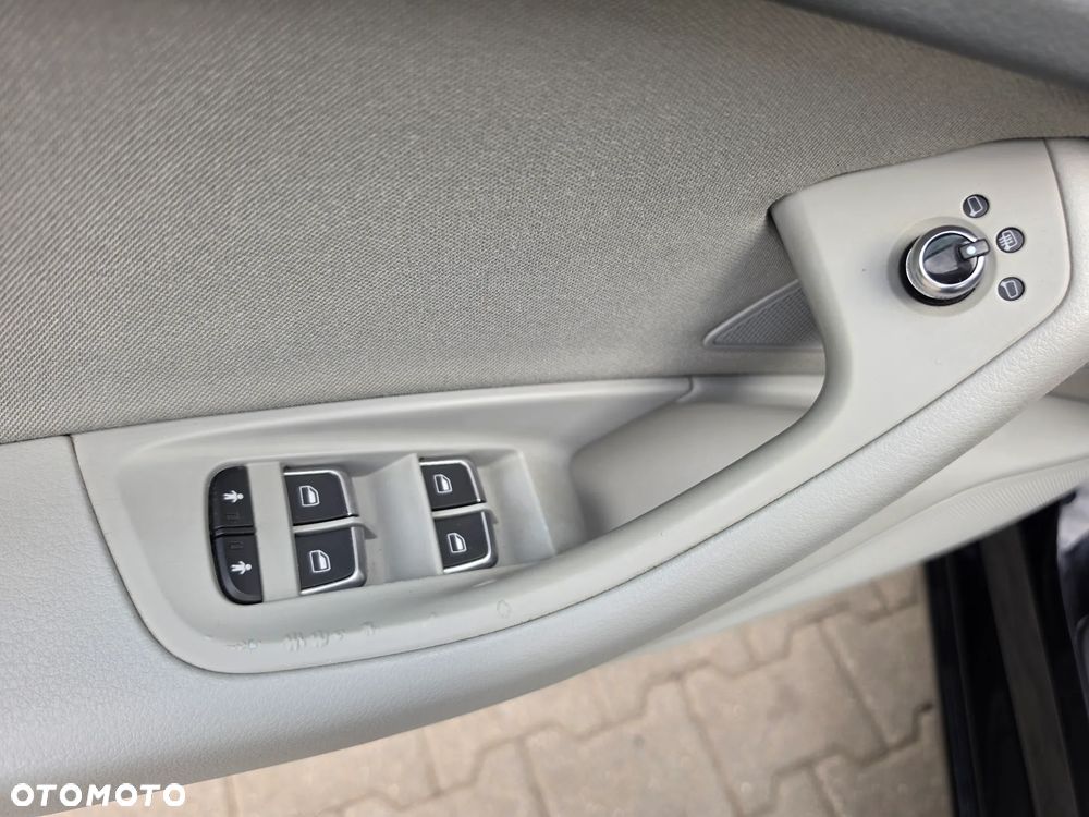 Audi A6 Avant 2.0 TDI Multitronic - 20