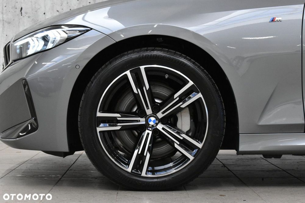 BMW Seria 3 330i xDrive M Sport sport - 7