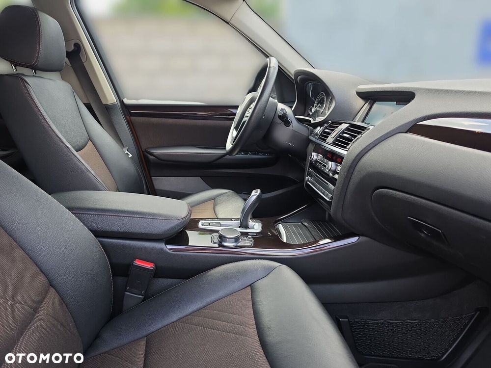 BMW X3 xDrive20d - 23