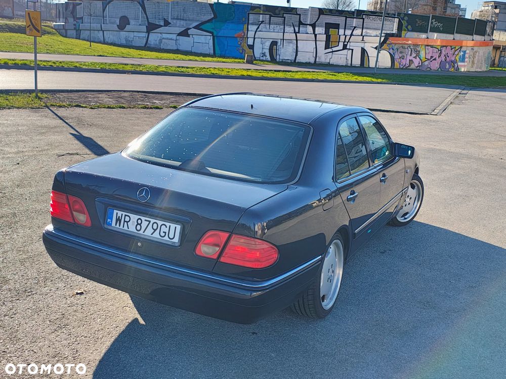 Mercedes-Benz Klasa E 320 Avantgarde - 6