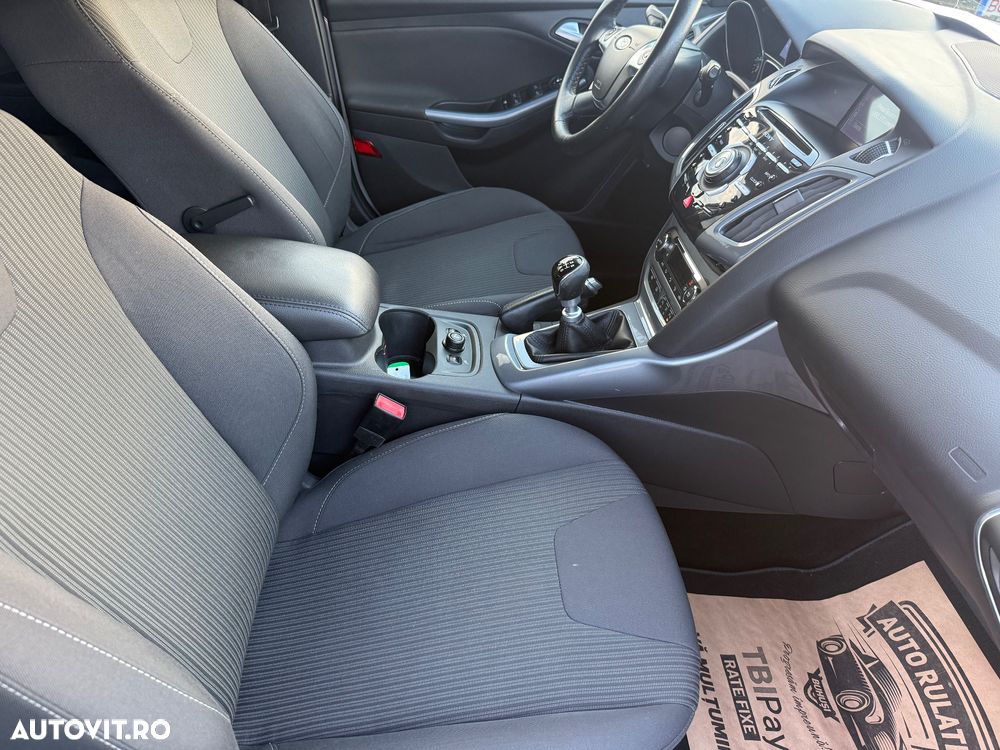 Ford Focus 1.0 EcoBoost Titanium - 12
