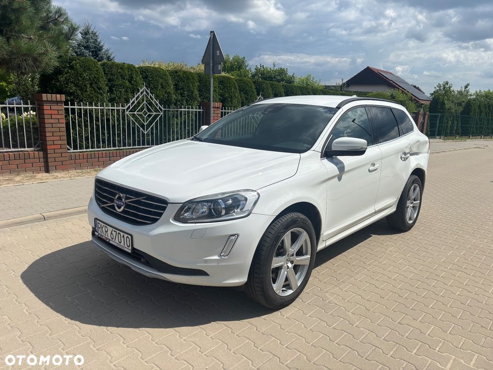 Volvo XC 60 T5 Drive-E R-Design Momentum - 4