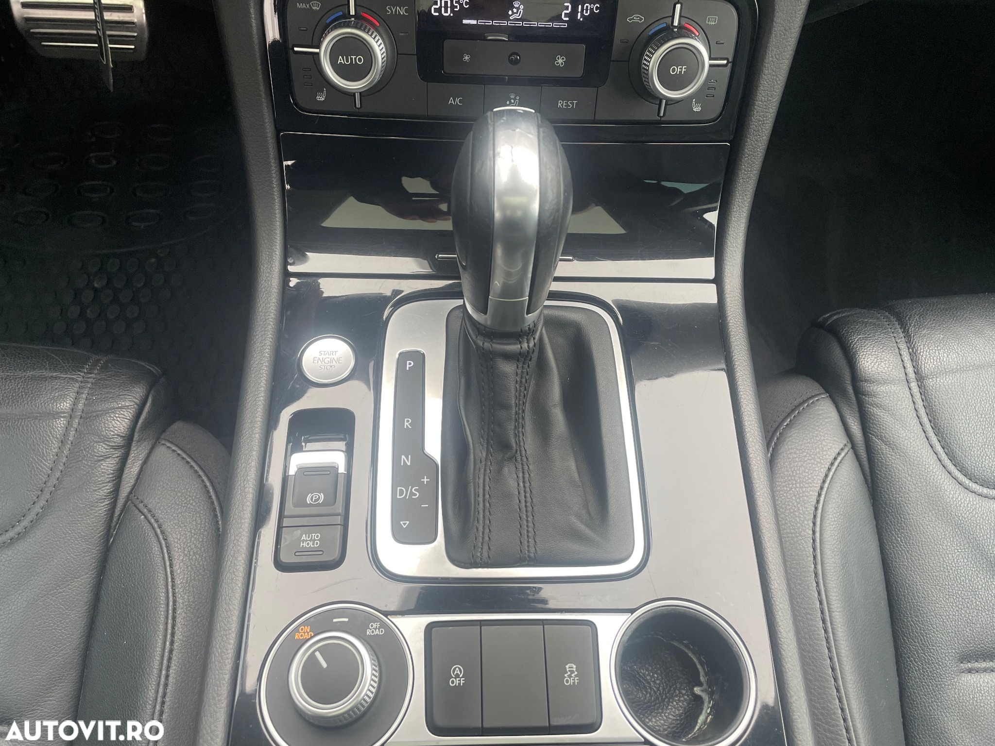 Volkswagen Touareg V6 TDI BMT Supreme Plus - 22