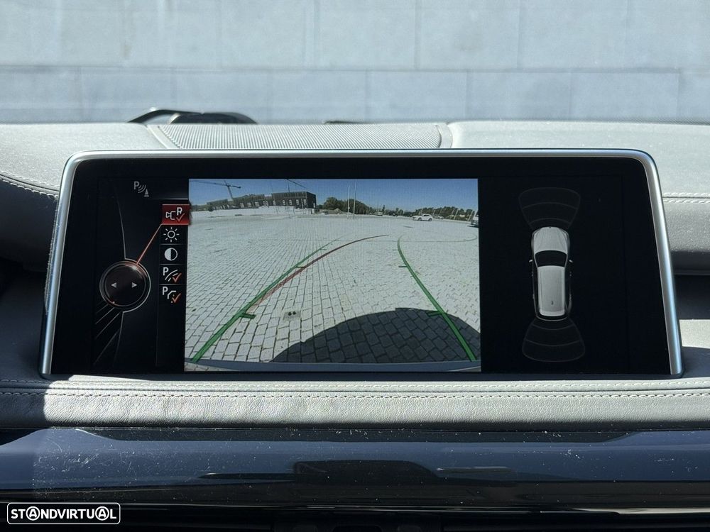 BMW X5 xDrive40e — fotografia 13