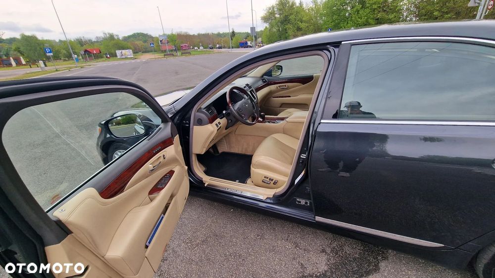 Lexus LS 460 Prestige - 5