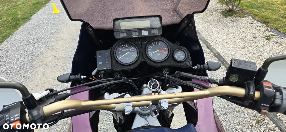 Honda XRV - 8