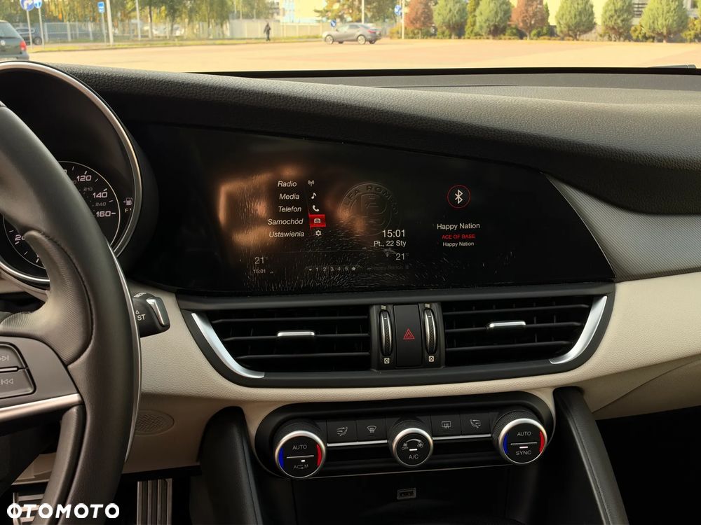 Alfa Romeo Giulia 2.0 Turbo 16V AT8 Veloce Ti - 38
