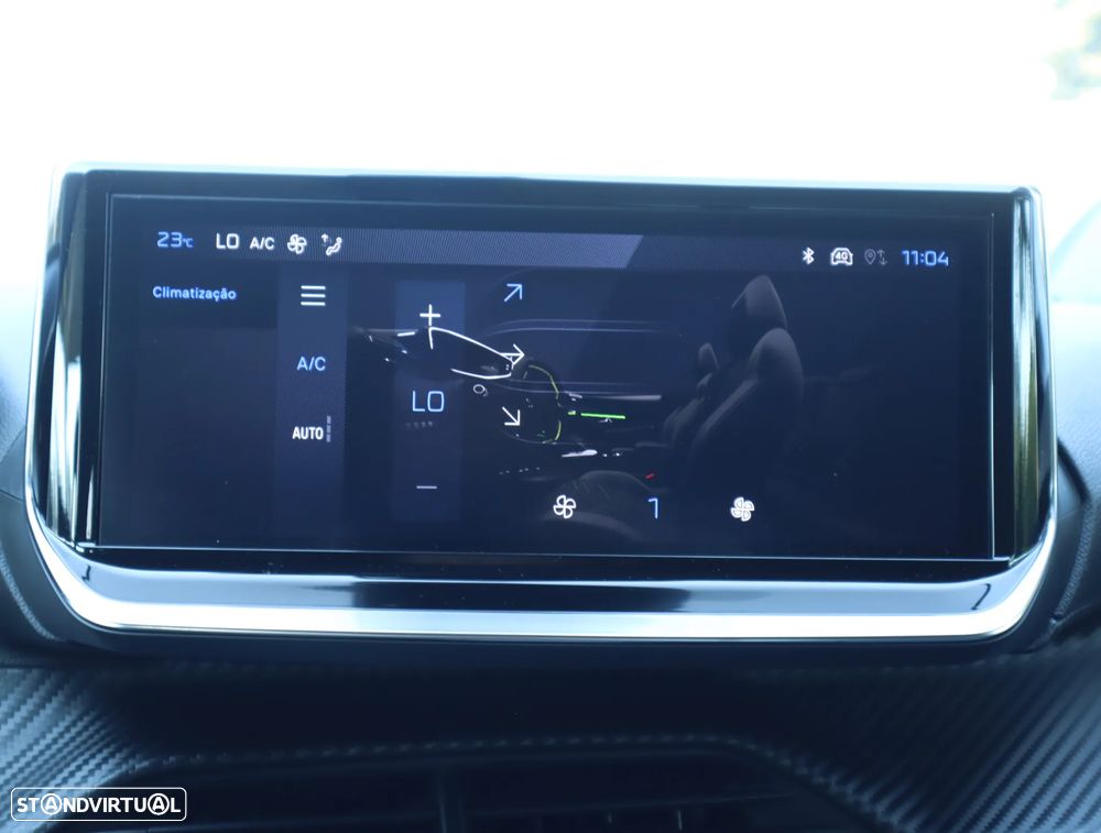 Peugeot 208 1.2 Hybrid Allure e-DCS6 - 43