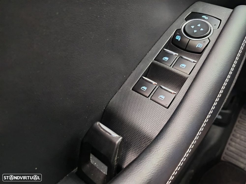 Ford Mustang Mach-E Standard - 41