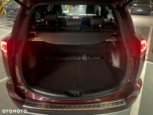 Toyota RAV4 - 11