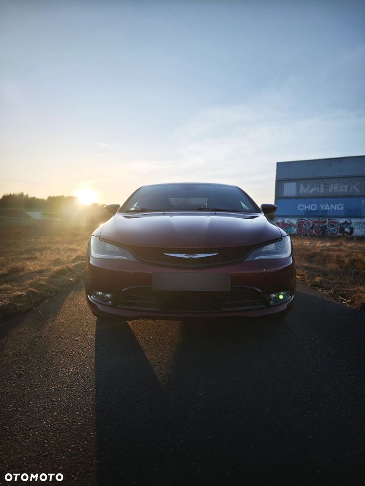 Chrysler 200 - 2