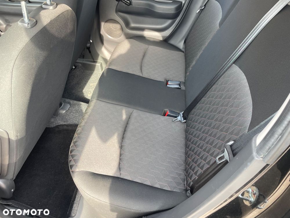 Mitsubishi Space Star - 11