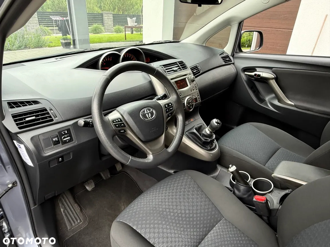 Toyota Verso 1.8 Edition - 12