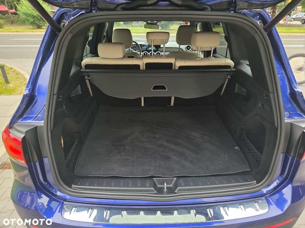 Mercedes-Benz GLB 250 4-Matic 8G-DCT - 29